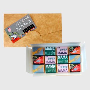 Caja sobre con 12 chocolates personalizados